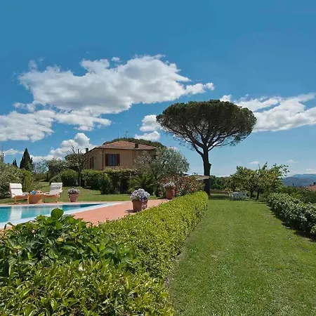 Ai Venti 8, Emma Villa