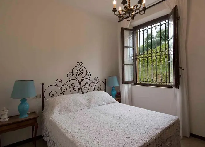 Ai Venti 8, Emma Villa Massarosa