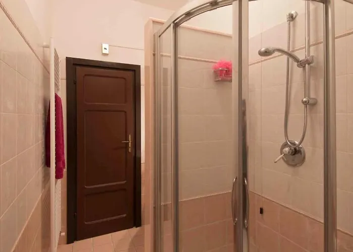 Villa Ai Venti 8, Emma Massarosa