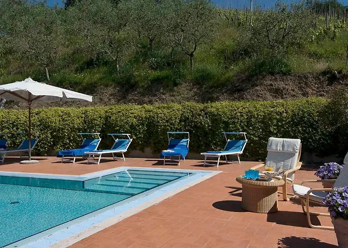 Ai Venti 8, Emma Villa